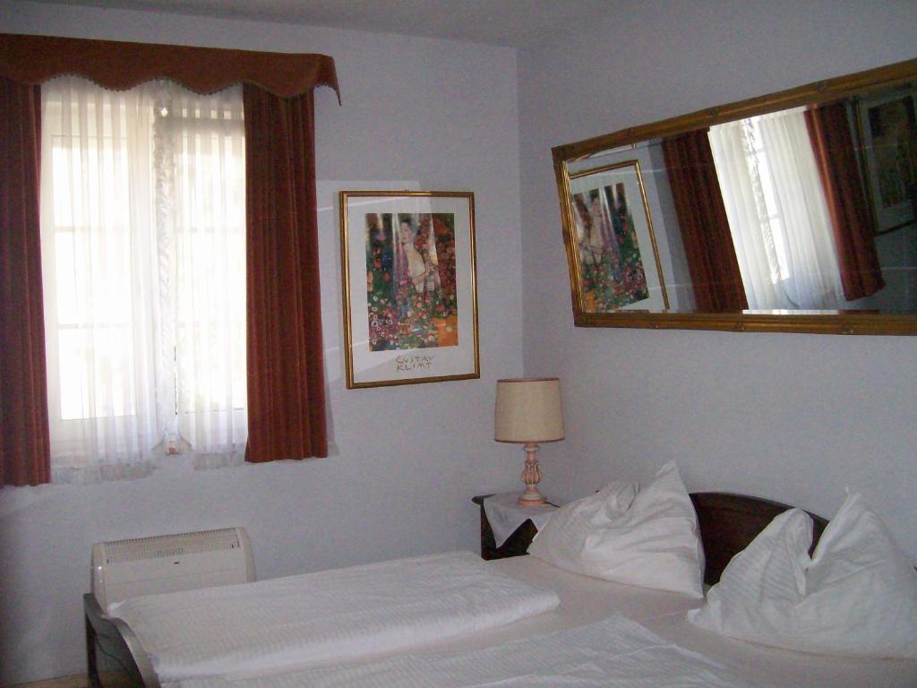 Gaestehaus Auerhahn Vöcklabruck Εξωτερικό φωτογραφία