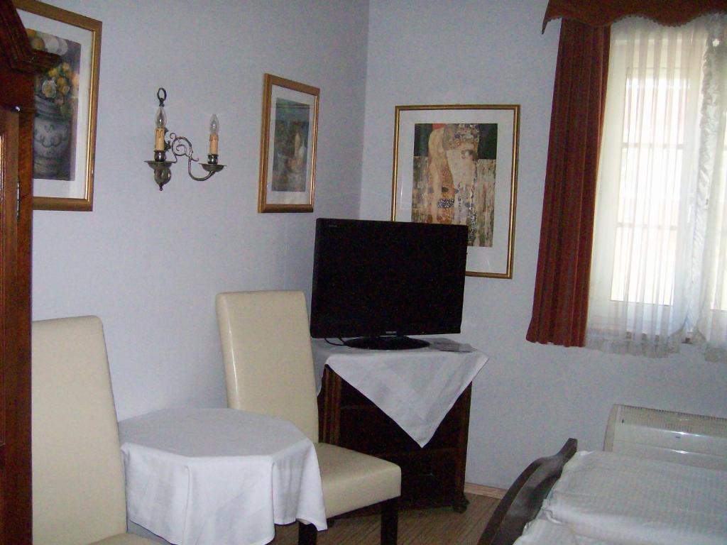 Gaestehaus Auerhahn Vöcklabruck Εξωτερικό φωτογραφία